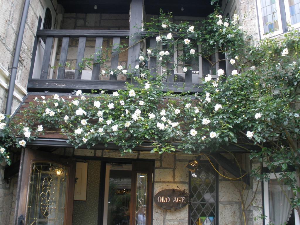 Petit Hotel & Restaurant Old Age Hokuto  Exterior photo